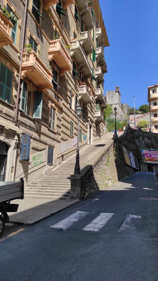 Dal Castello Alle 5Terre La Spezia Kültér fotó